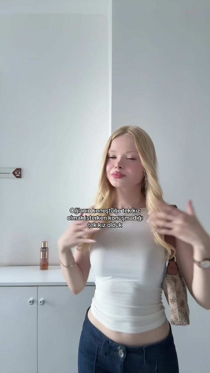 @Stella 👱🏻♀️