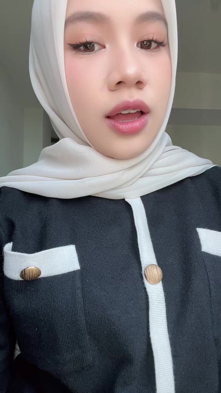 @🧑🏼&zwj;🩰