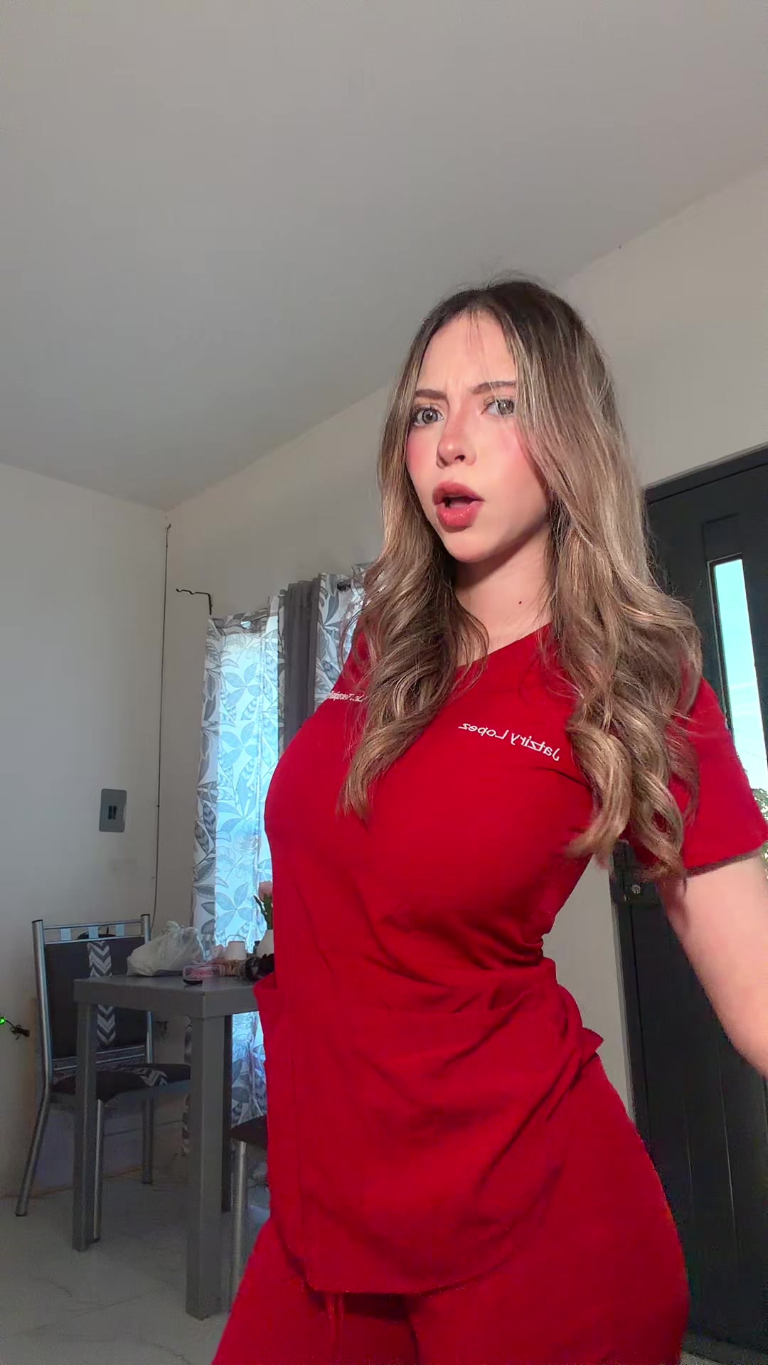 @Jatziry López