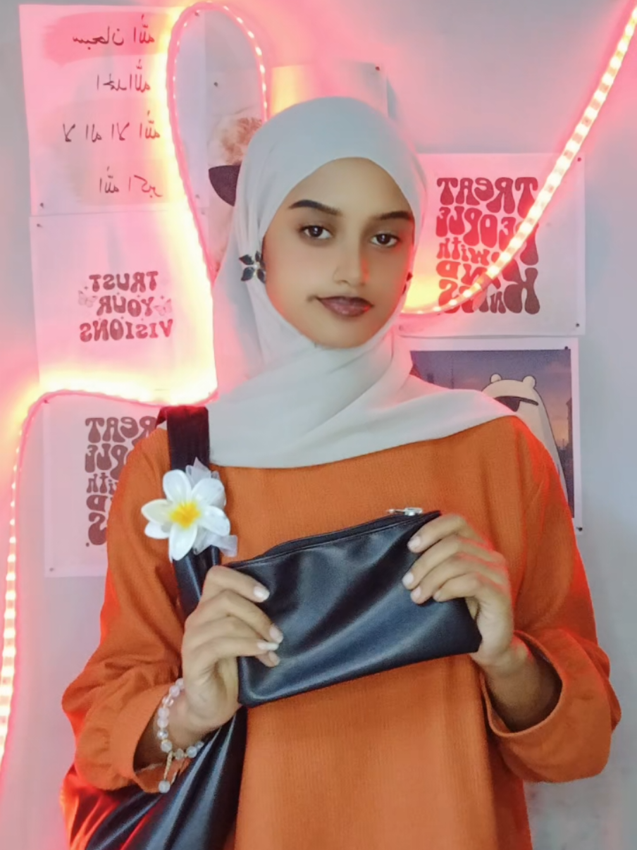 @miss creative ✨️🧵🪡✂️
