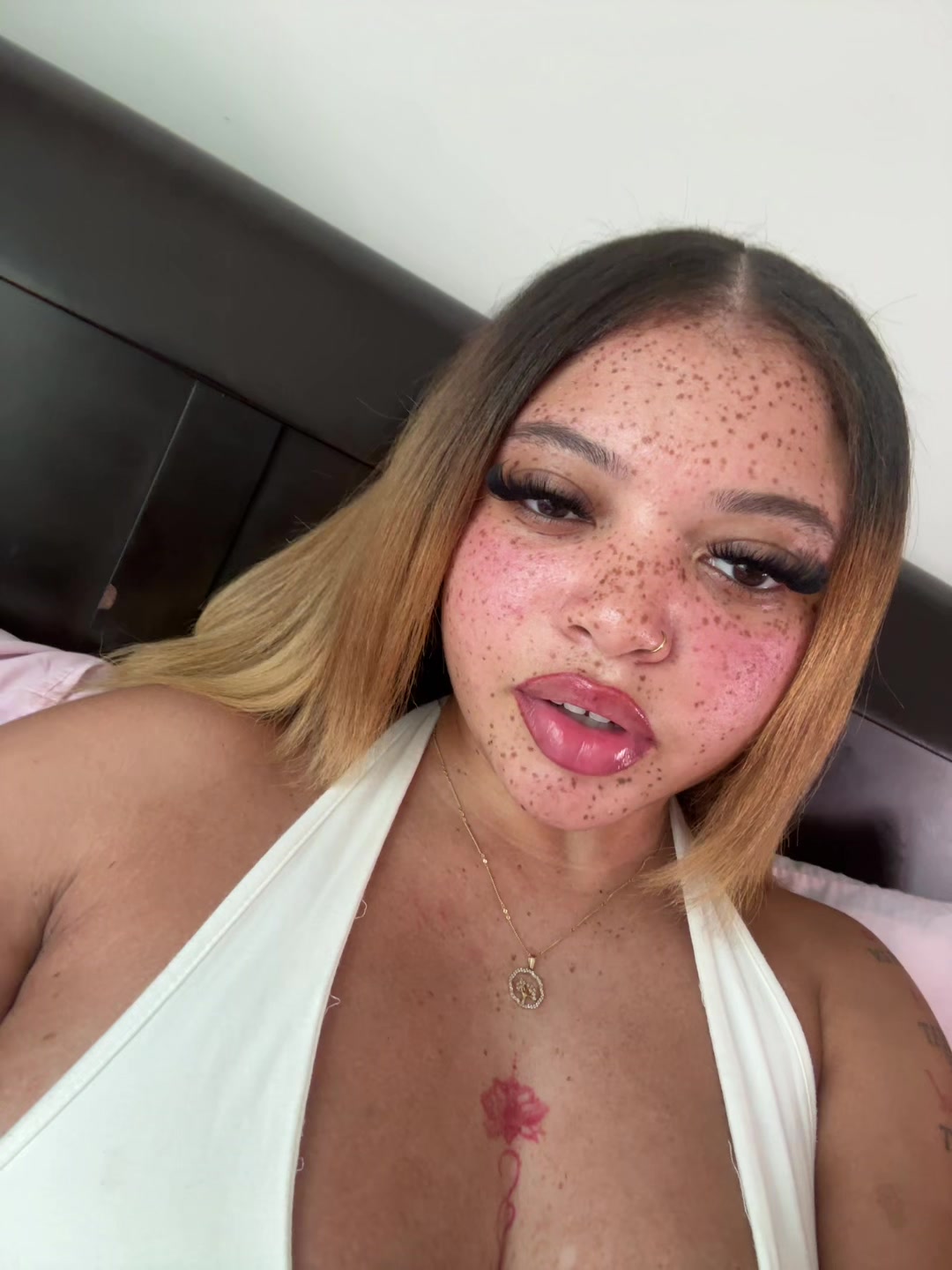@Amber Marie โ