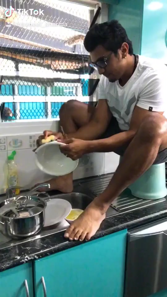 @navneel_sharma