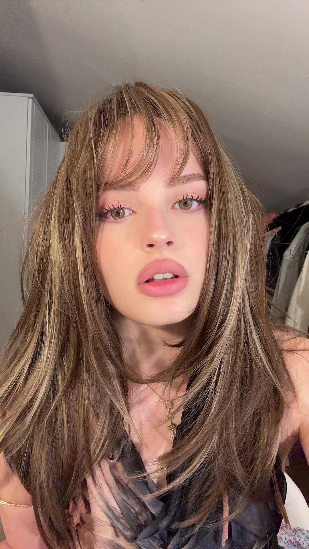 @Elaa