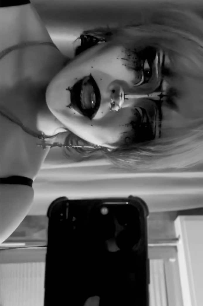 @~𝓂ℴ𝓉𝓉ℯ~