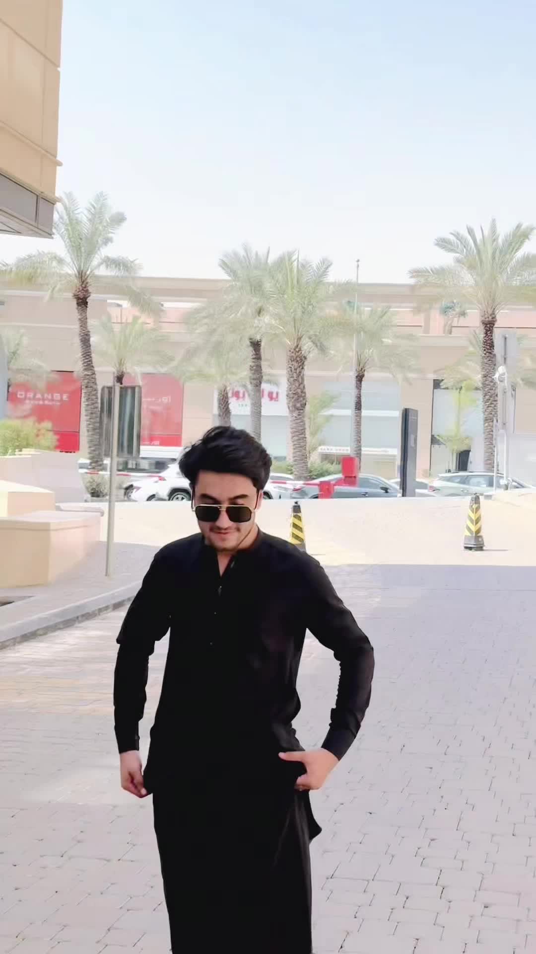 @𝗔𝗞♛.
