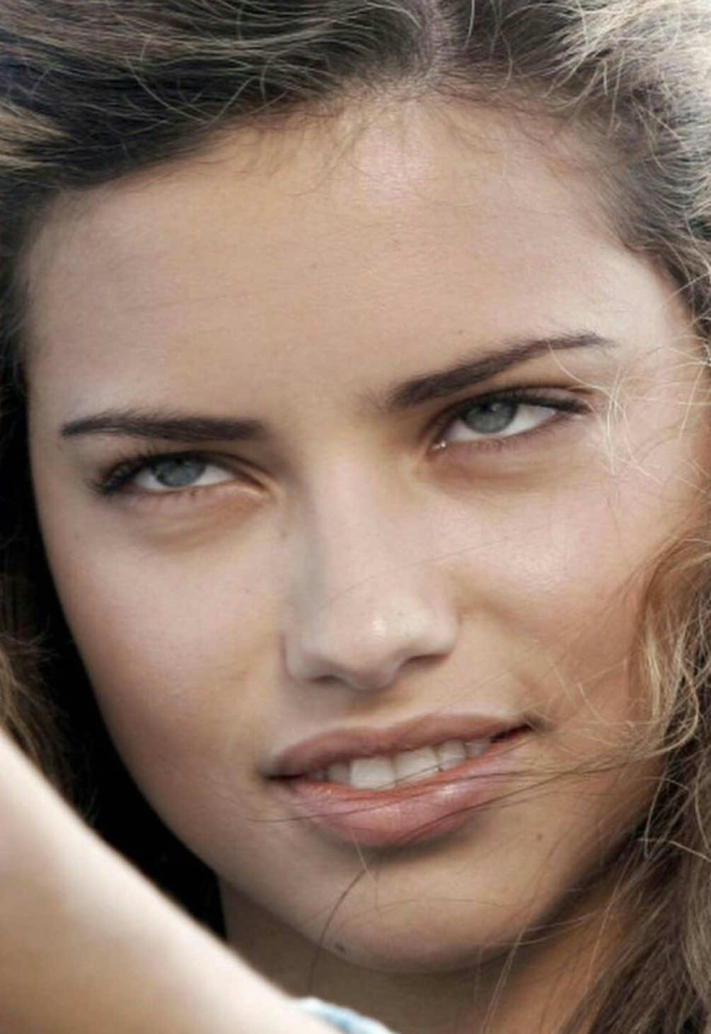 @𝒜𝓃𝓎𝒶