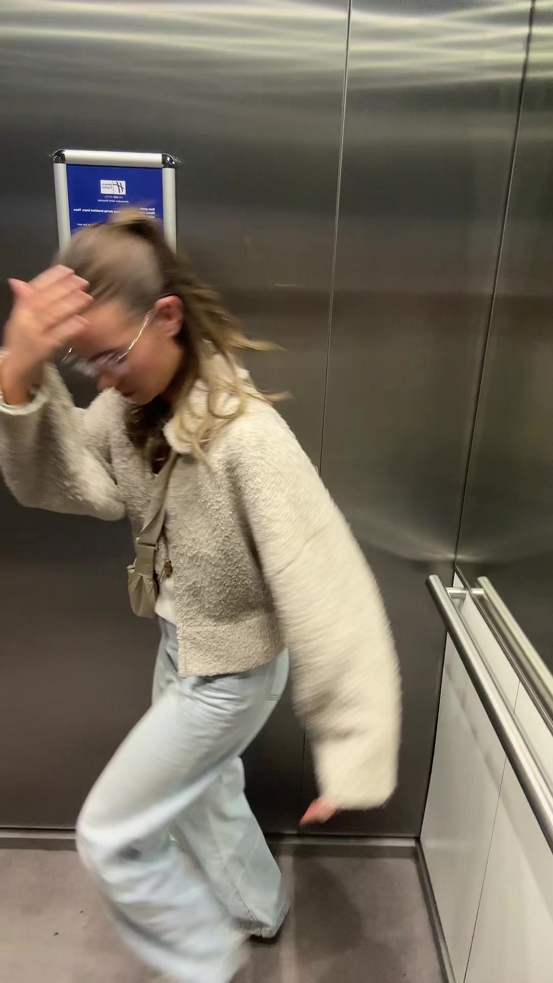 @Lara