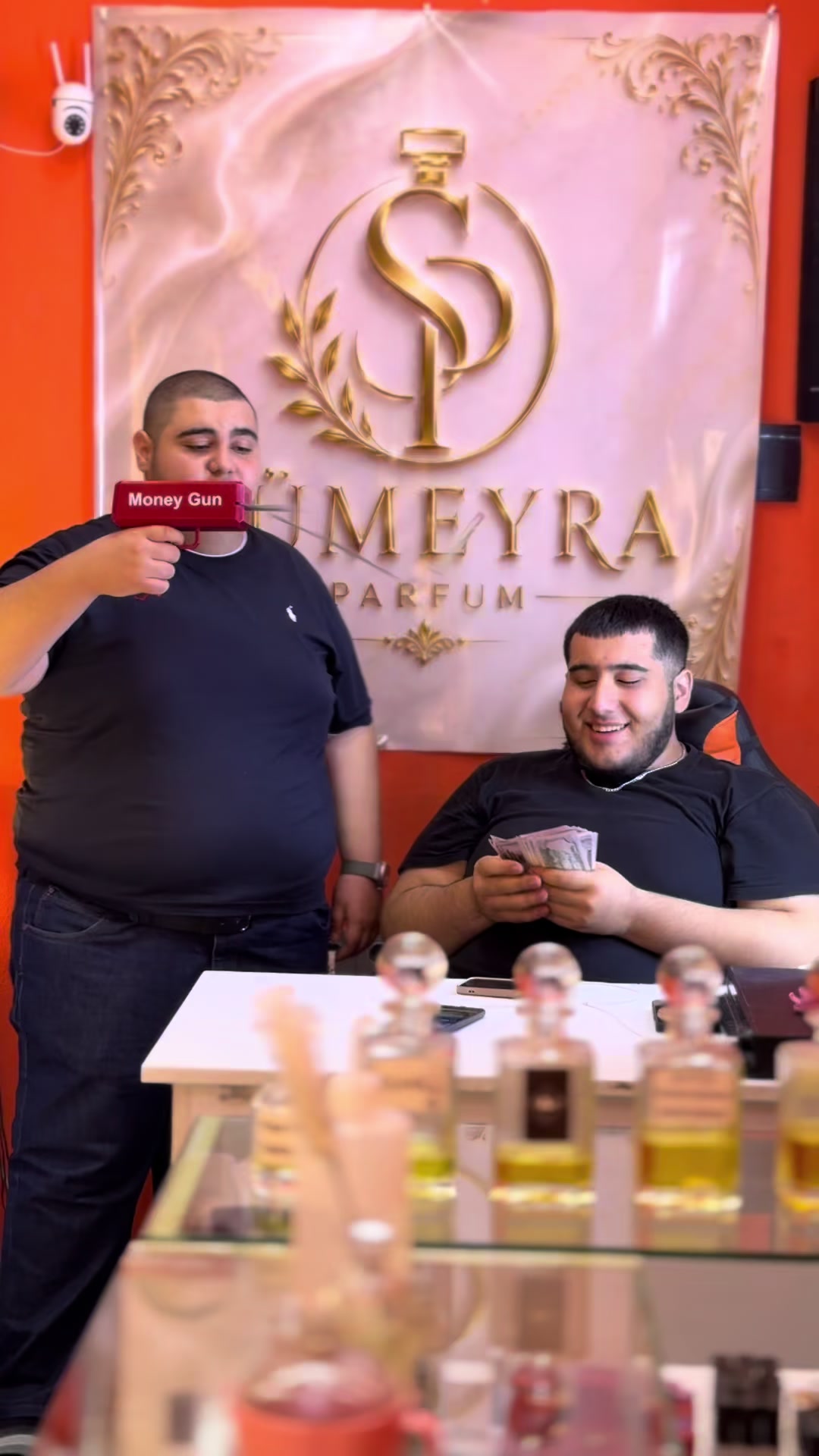 @𝐒&Uuml;𝐌𝐄𝐘𝐑𝐀 𝐏𝐀𝐑𝐅𝐔𝐌