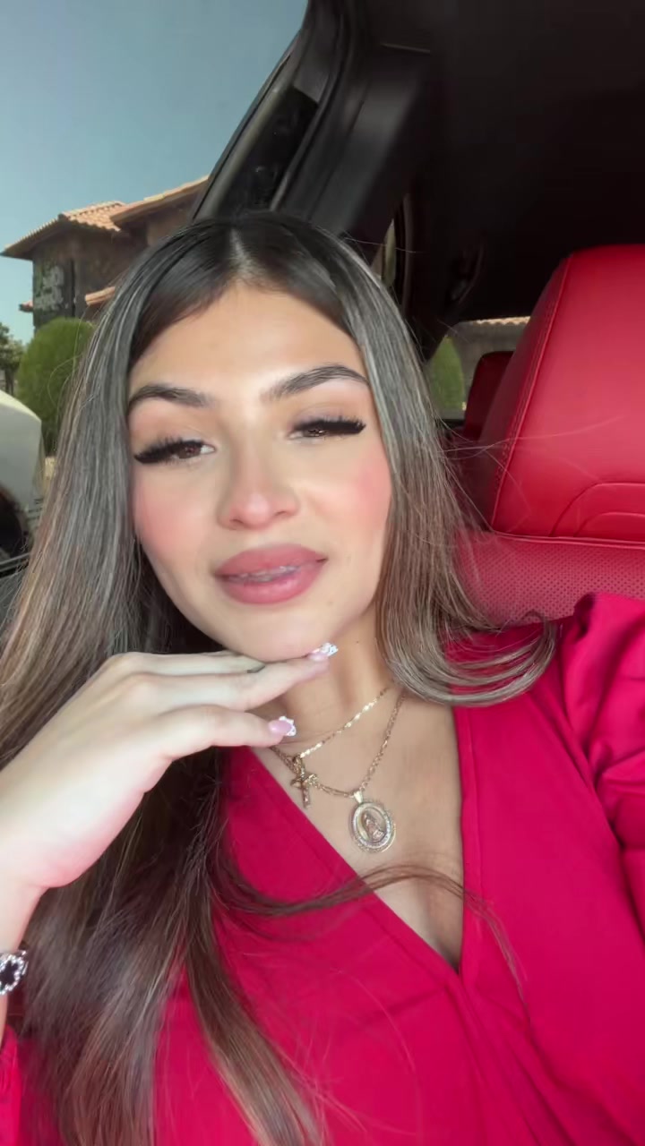 @.Melanie12