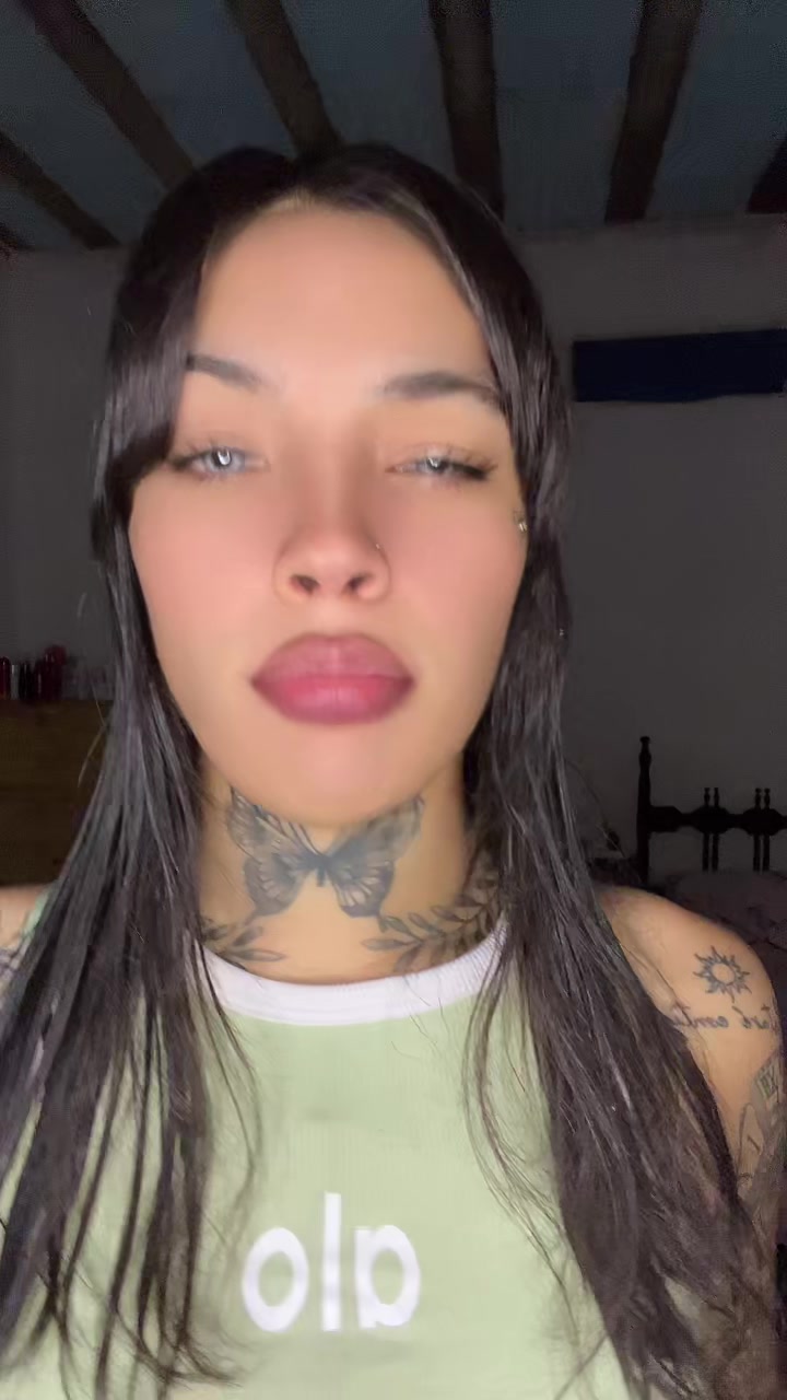@Carolina cisnero🖤