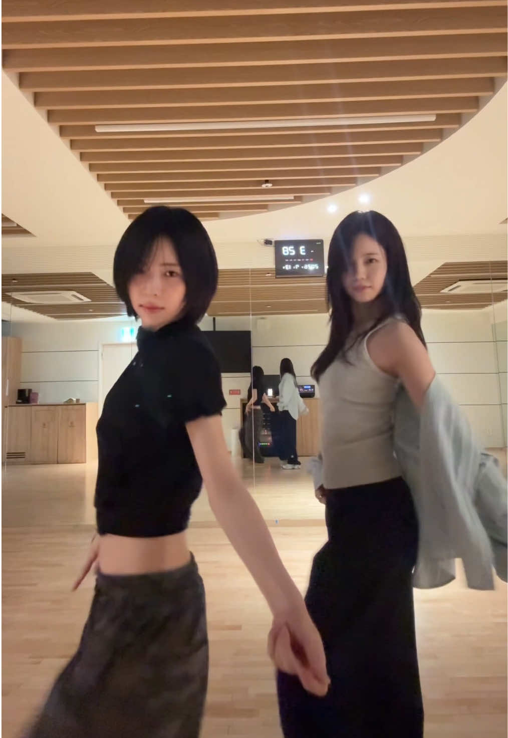 @NiziU