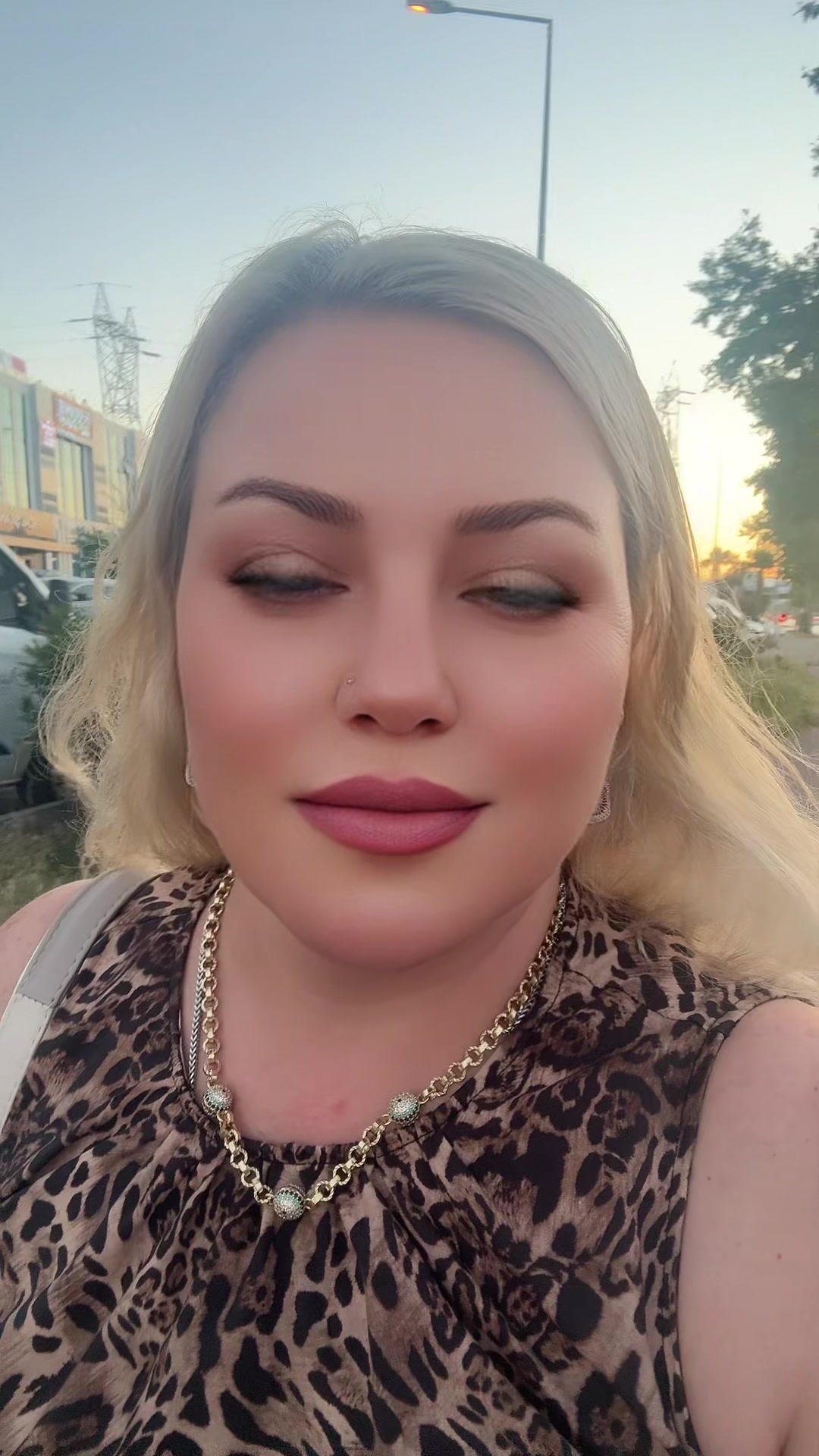 @Ayşe &Ouml;zkan