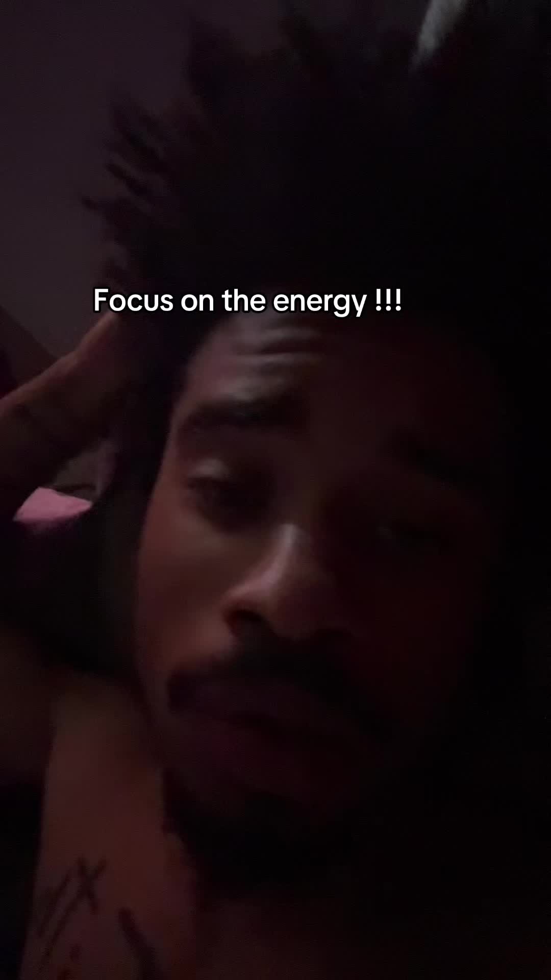 @Qu11zz