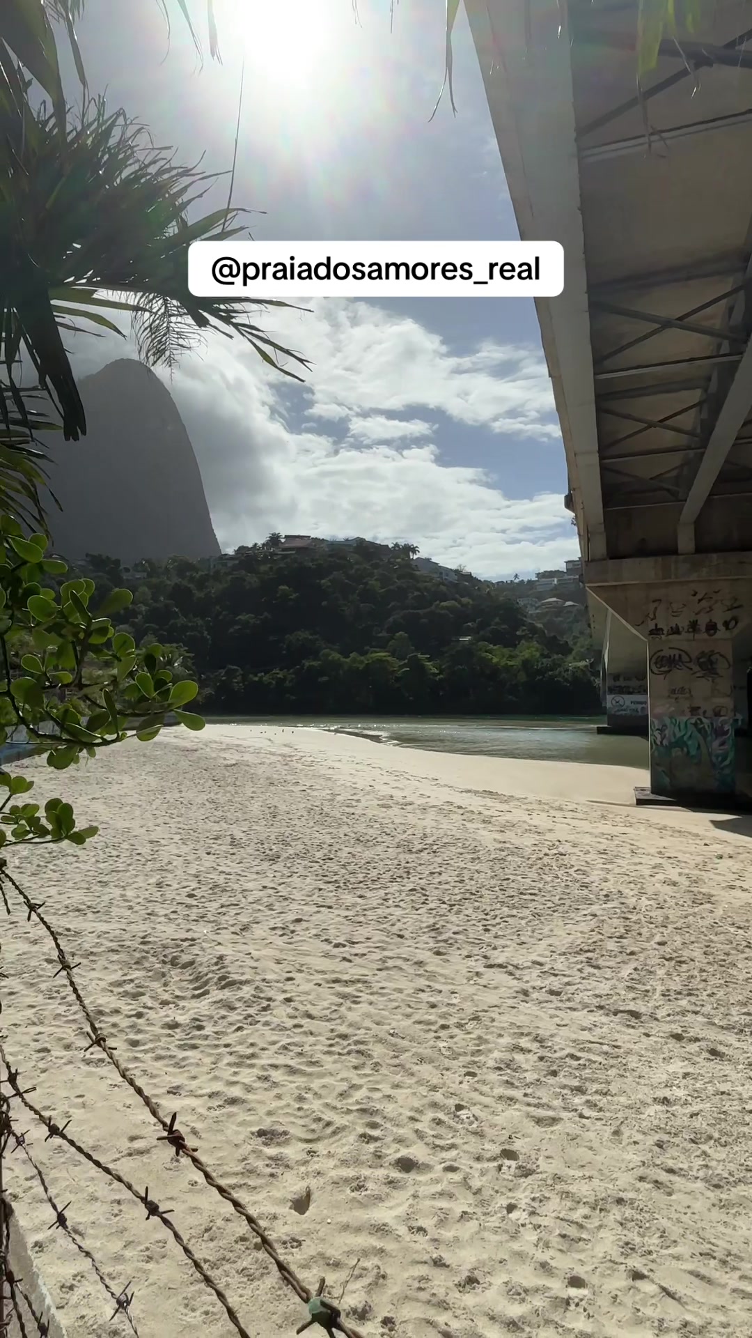 @Praia dos Amores Real