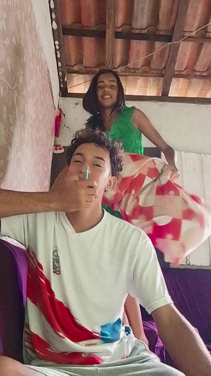 @__moreninha__17