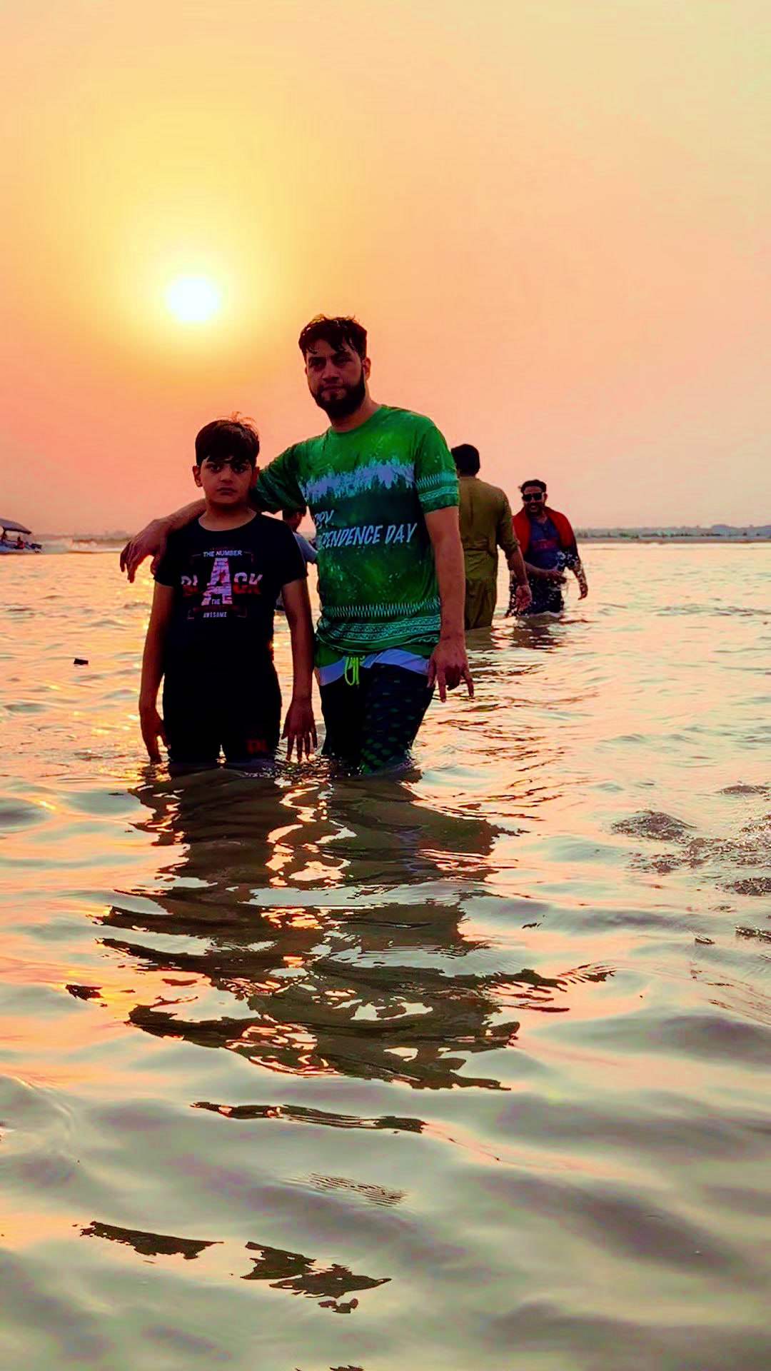 @Ayanadnan786