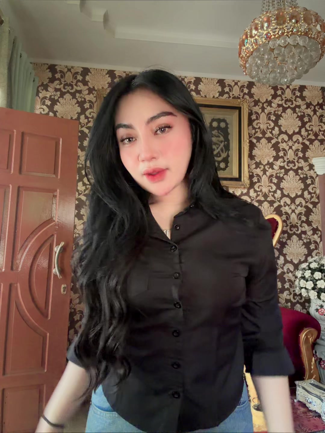 @Haayiiduniaaaaa