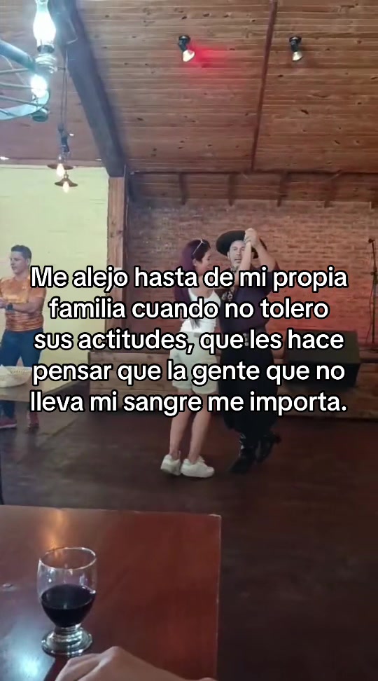 @Kiara 🏳️&zwj;🌈
