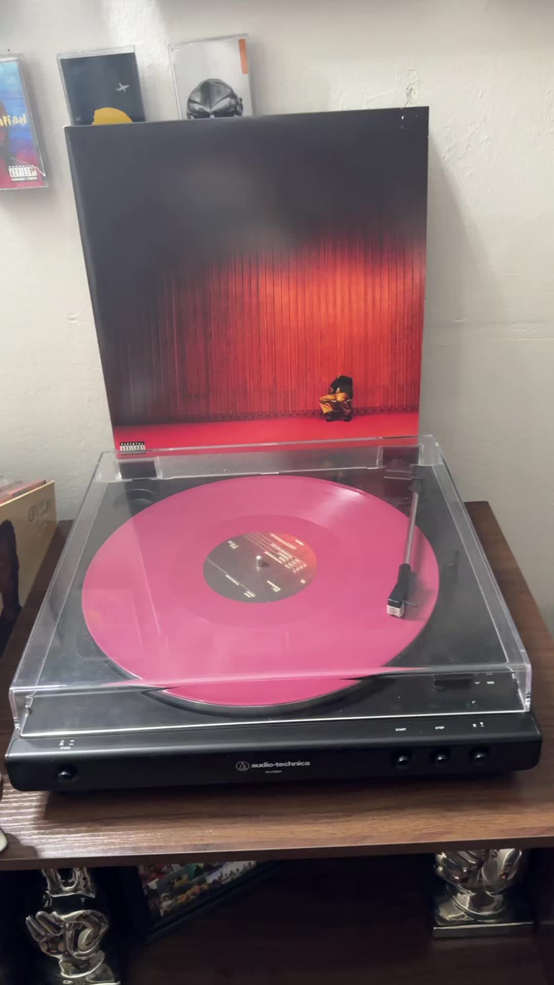 @Jamal Does Vinyl