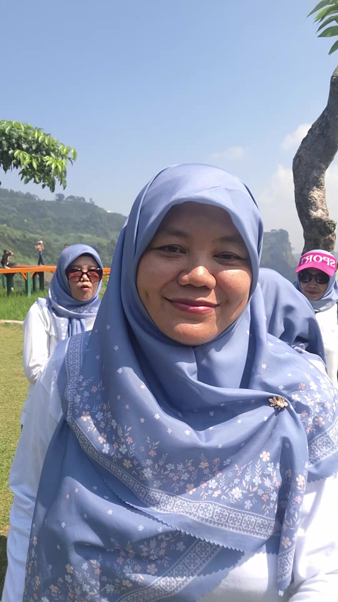 @Santi #Sehni_Susanti