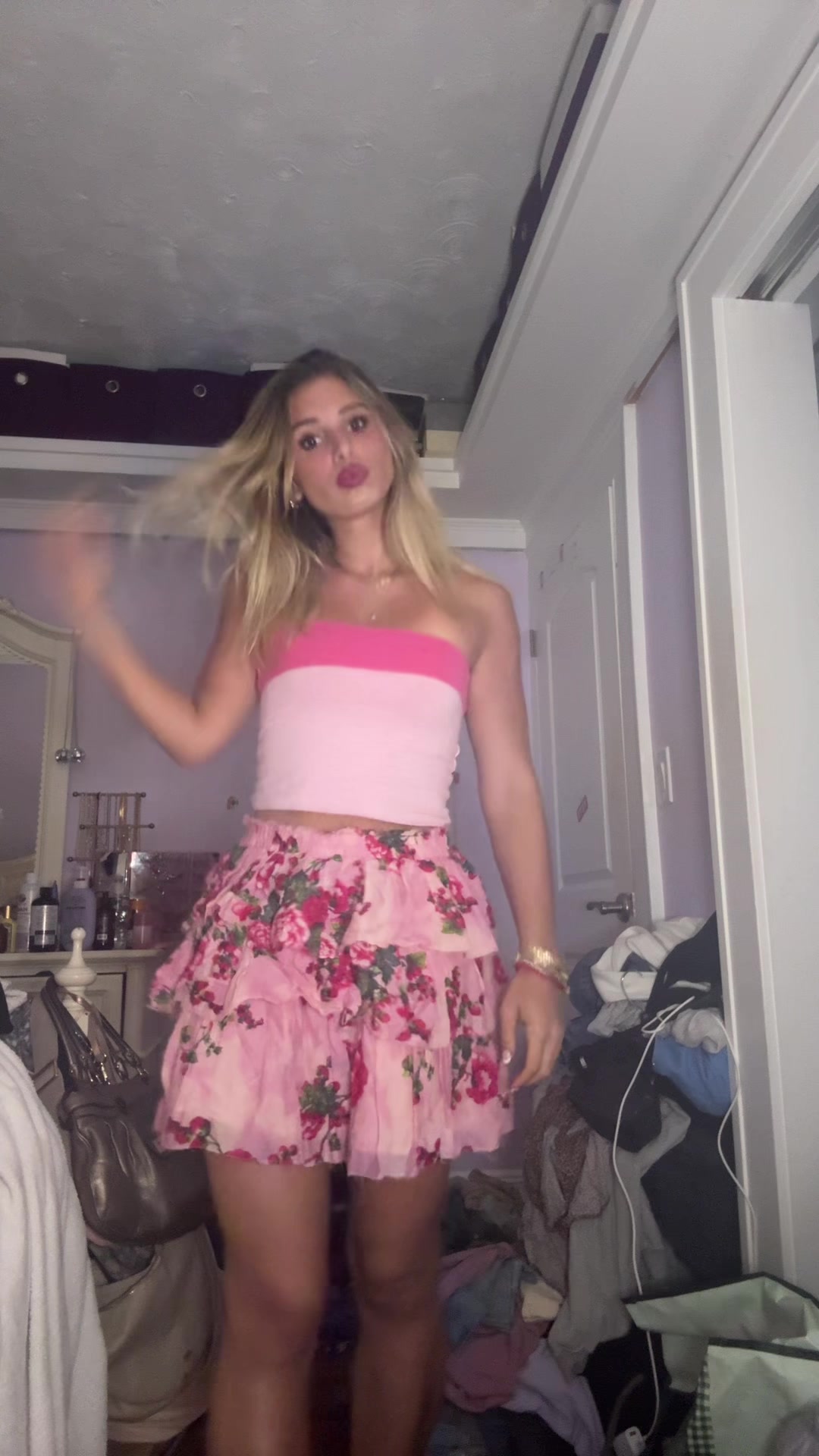 @hi