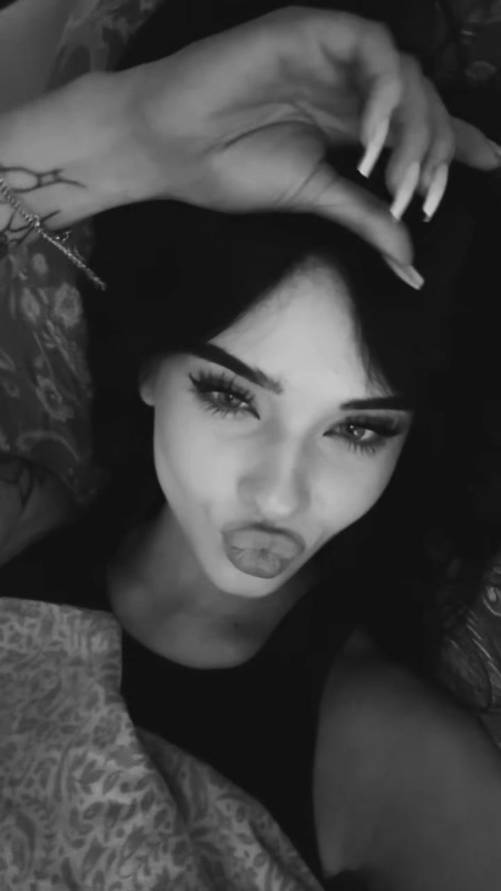 @𝓙_𝔃_𝓴𝓮𝔂