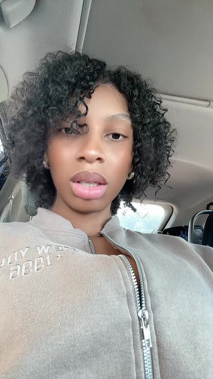 @Sharthebrat🎀
