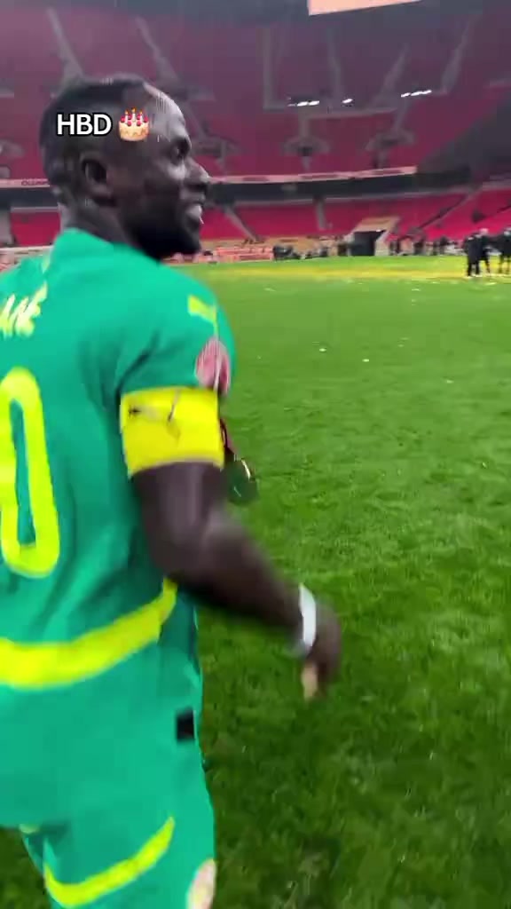 @SADIO MAN&Eacute; 10 Officiel