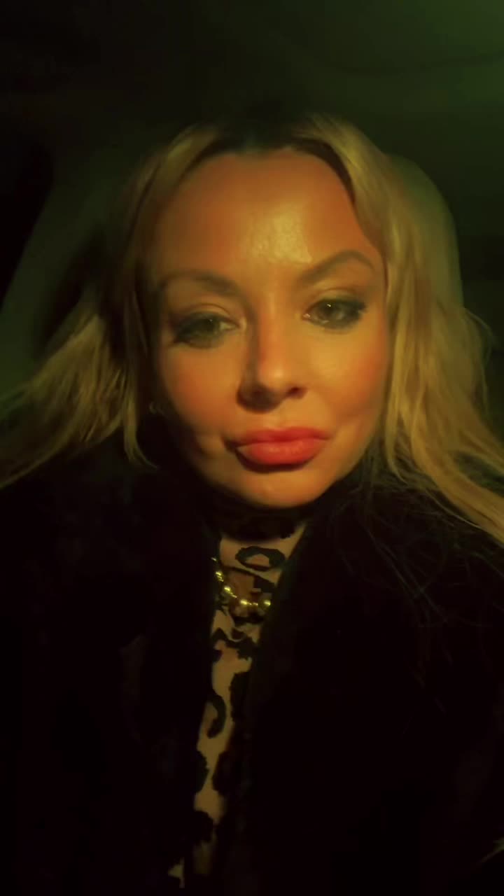 @Xtinabreckner