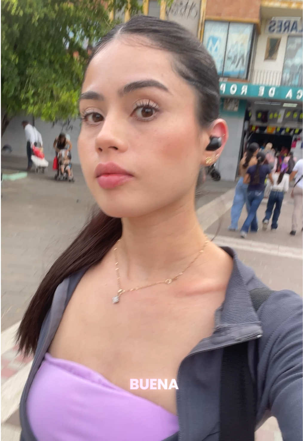 @Alondra vela
