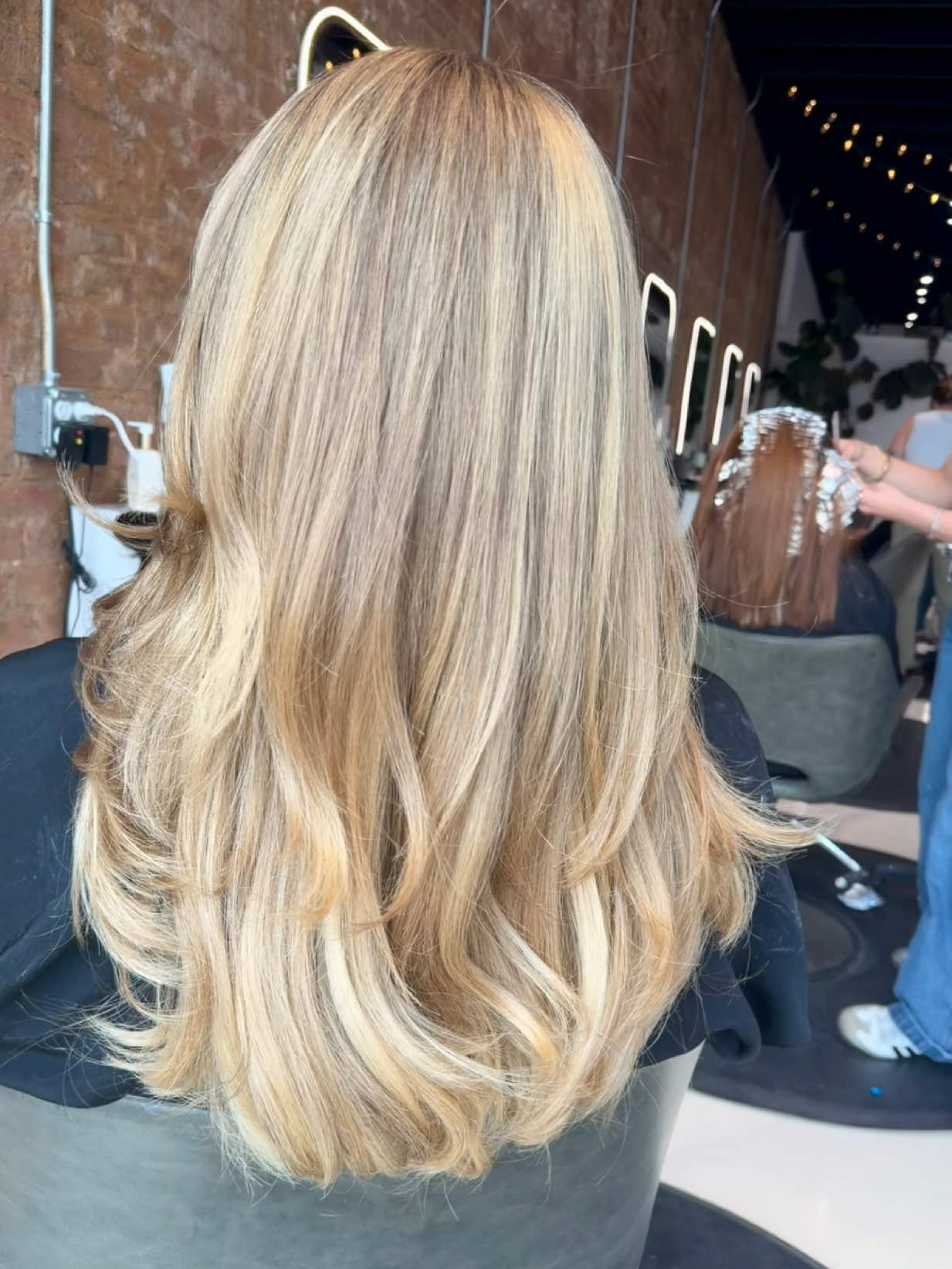 @KIKI DFW HAIRSTYLIST