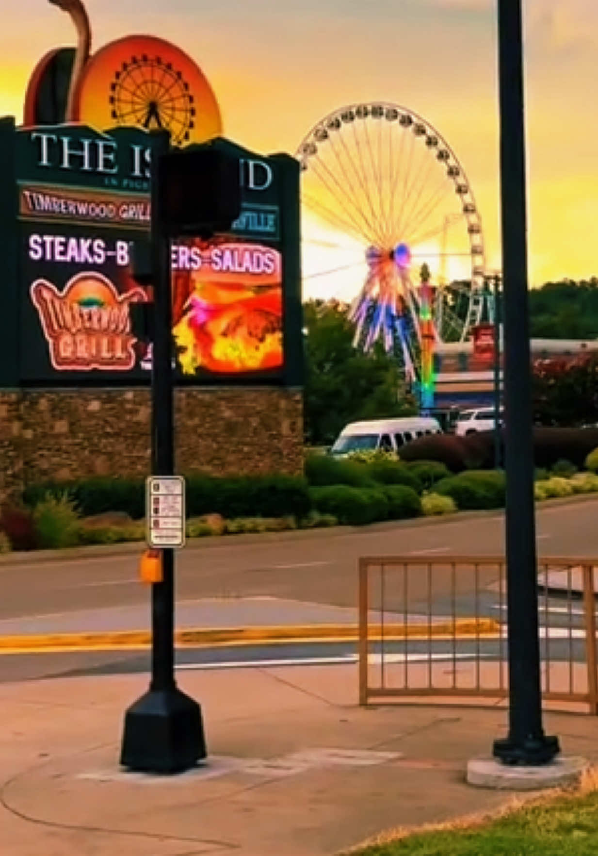 @Ren, The Smoky Mountain Lady