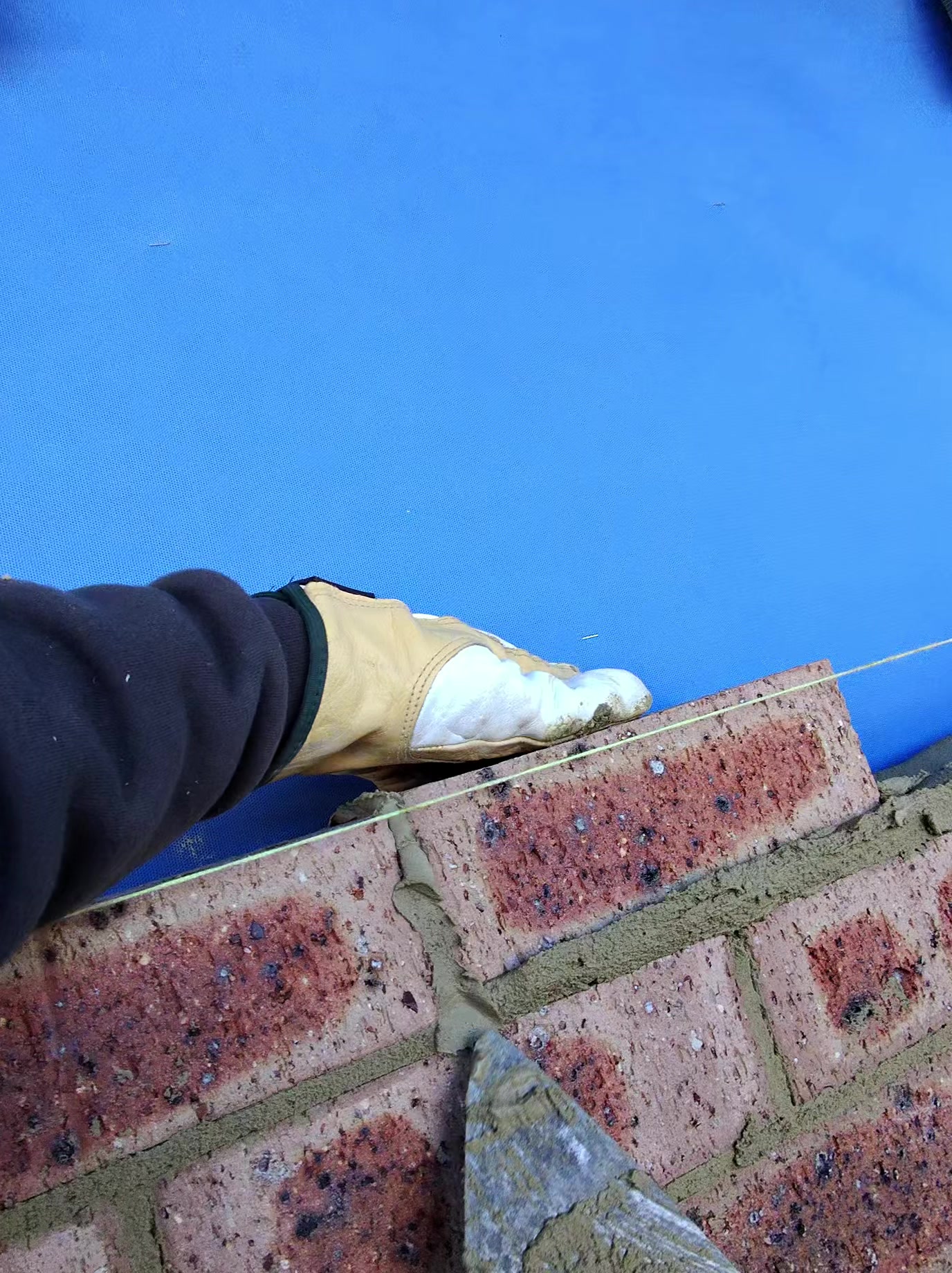 @kwbricksnscaff