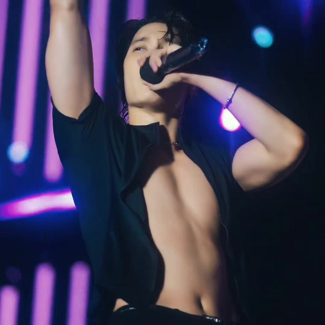 @acervo kim jongin