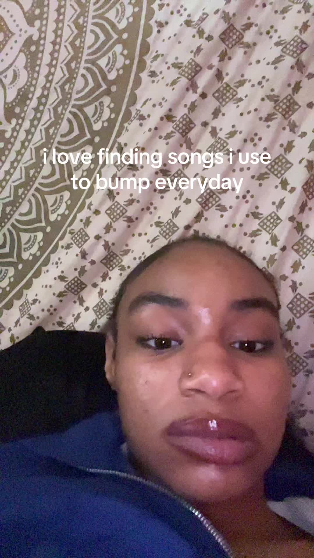 @⃟