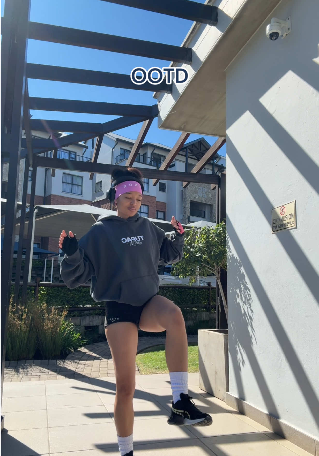 @6lingg 🇨🇳🇿🇦