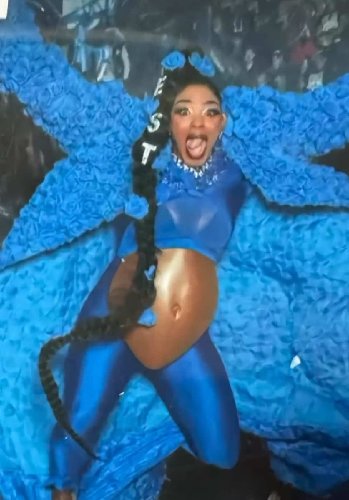 @LuXuryLeah