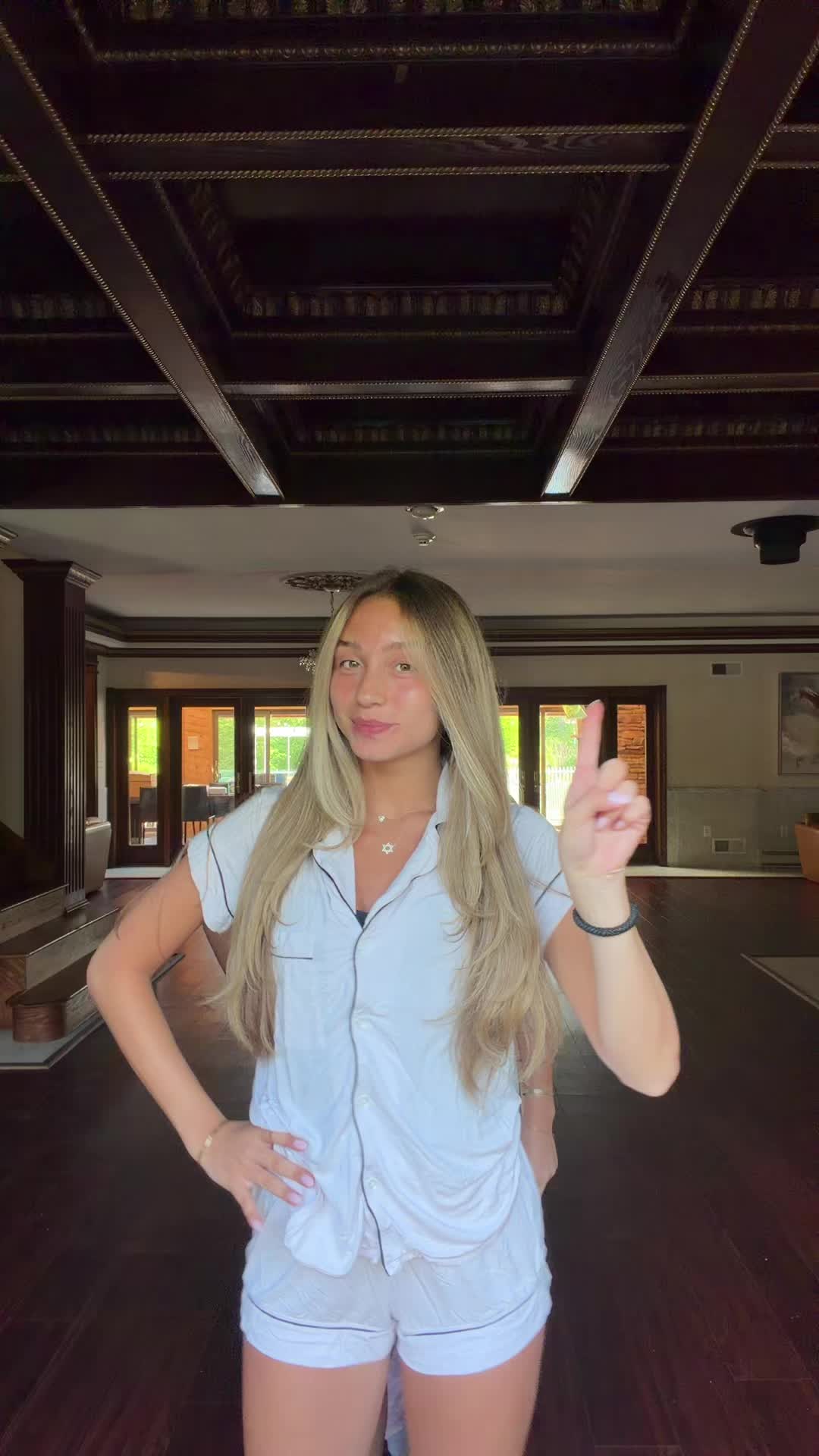 @bellarice_