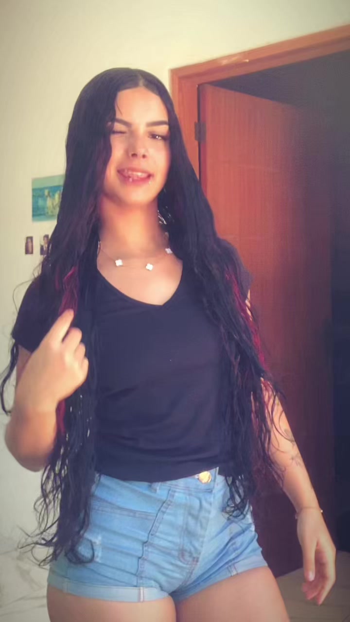 @𝐅𝐞𝐥𝐢𝐱💋