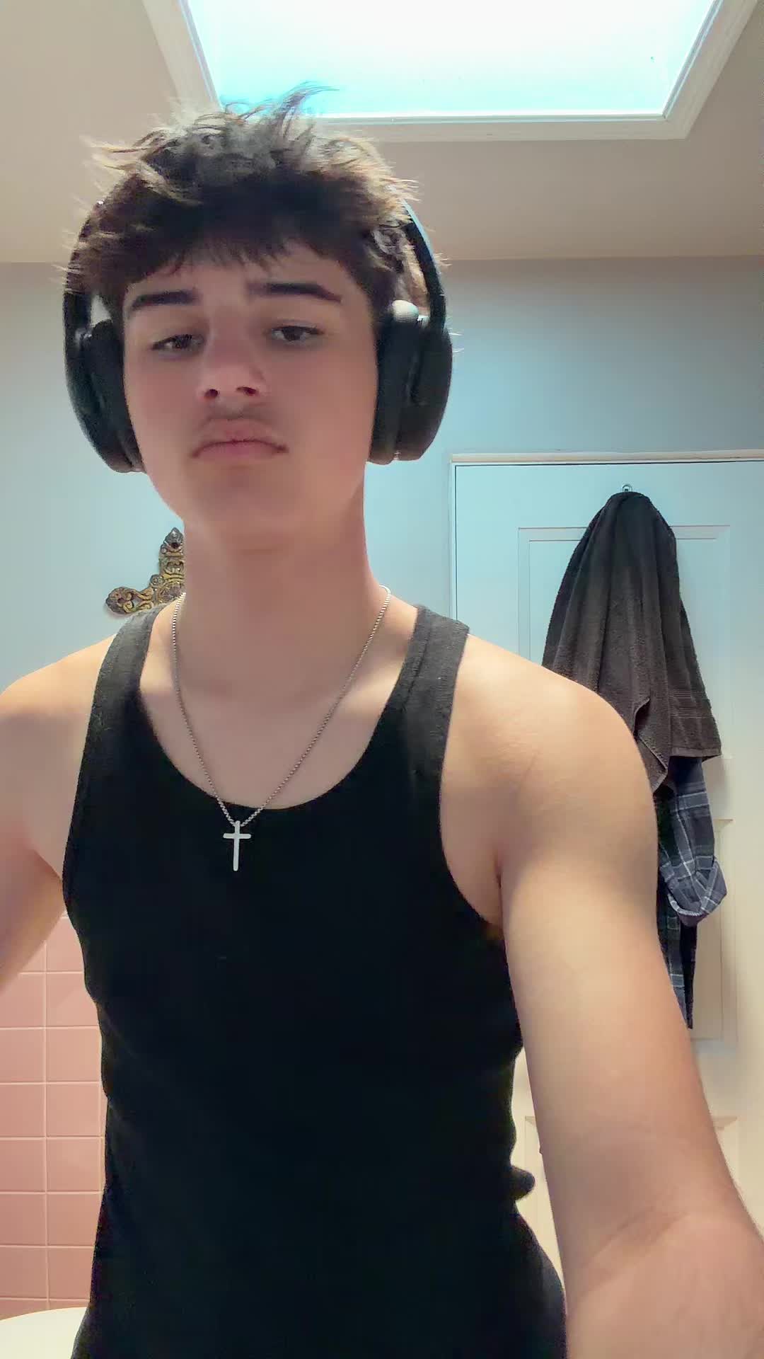@💫