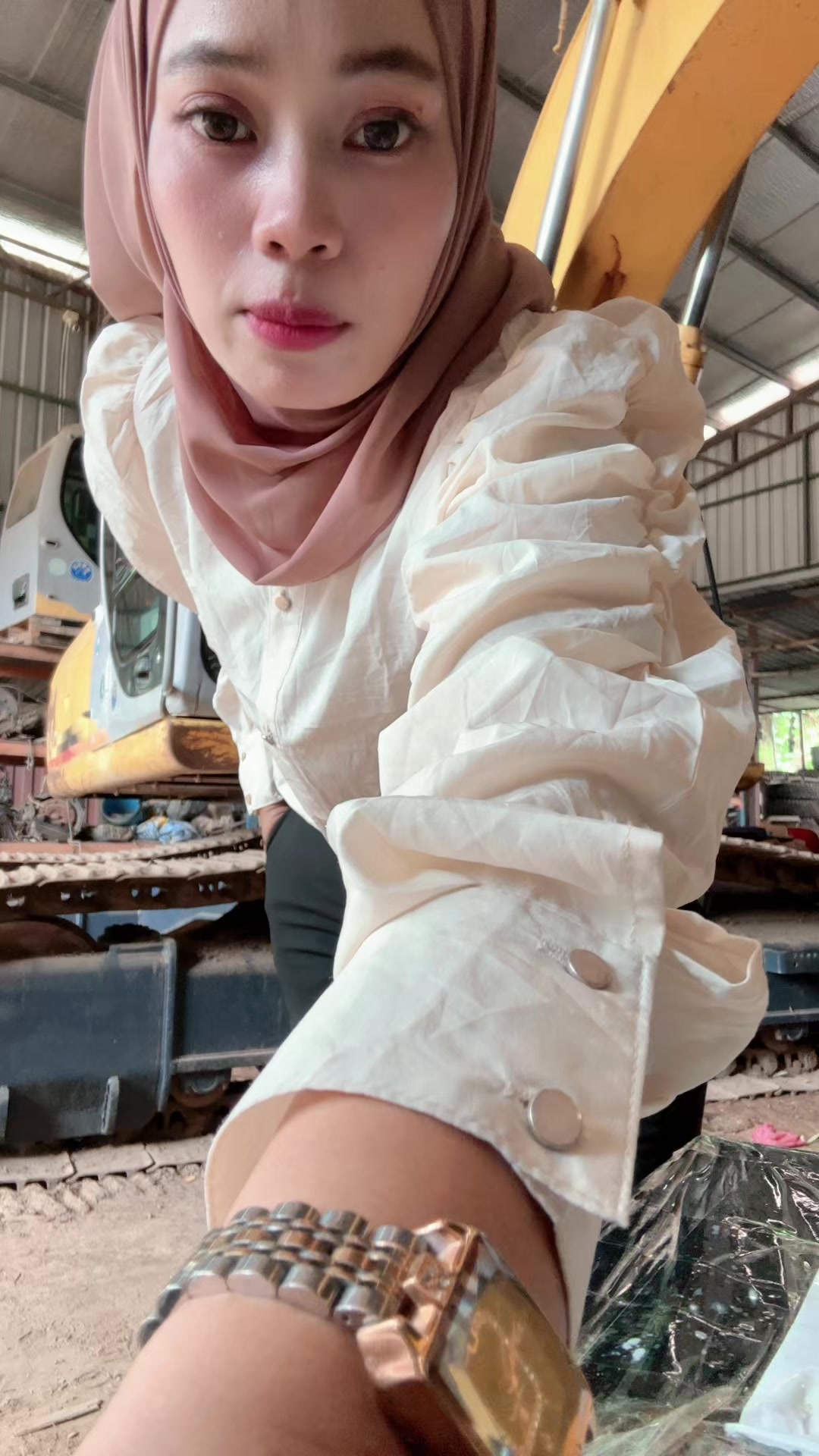 @SRI MAHARANI