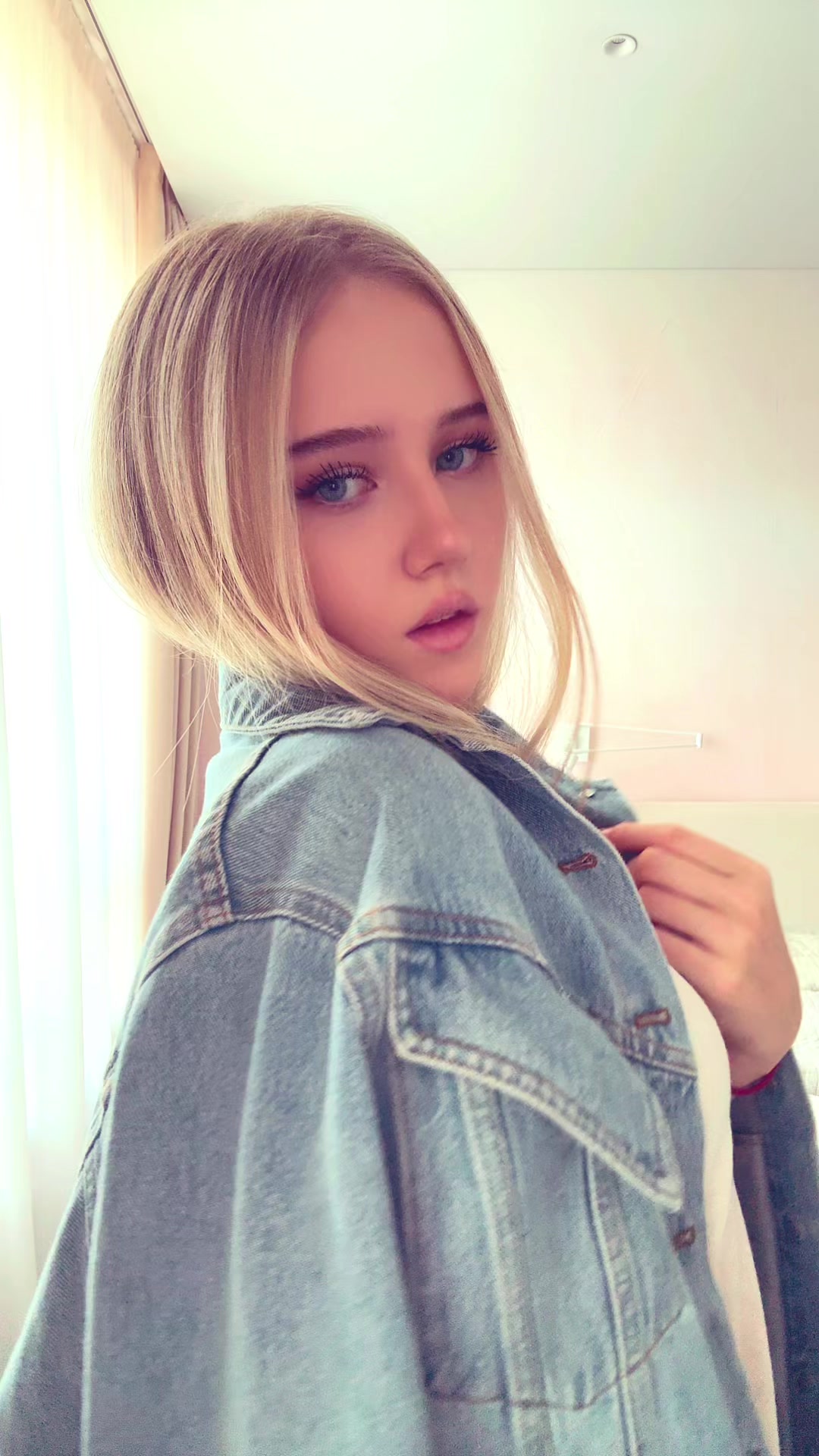 @élasashme