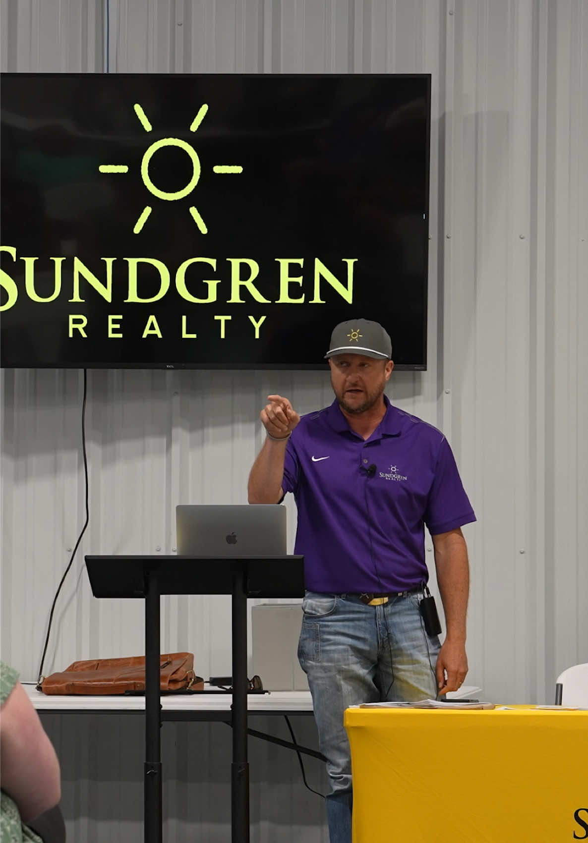 @Sundgren Realty & Auction