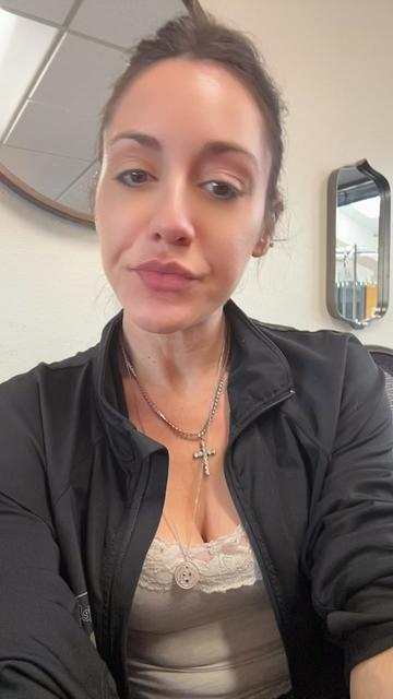 @thegirlfromboston