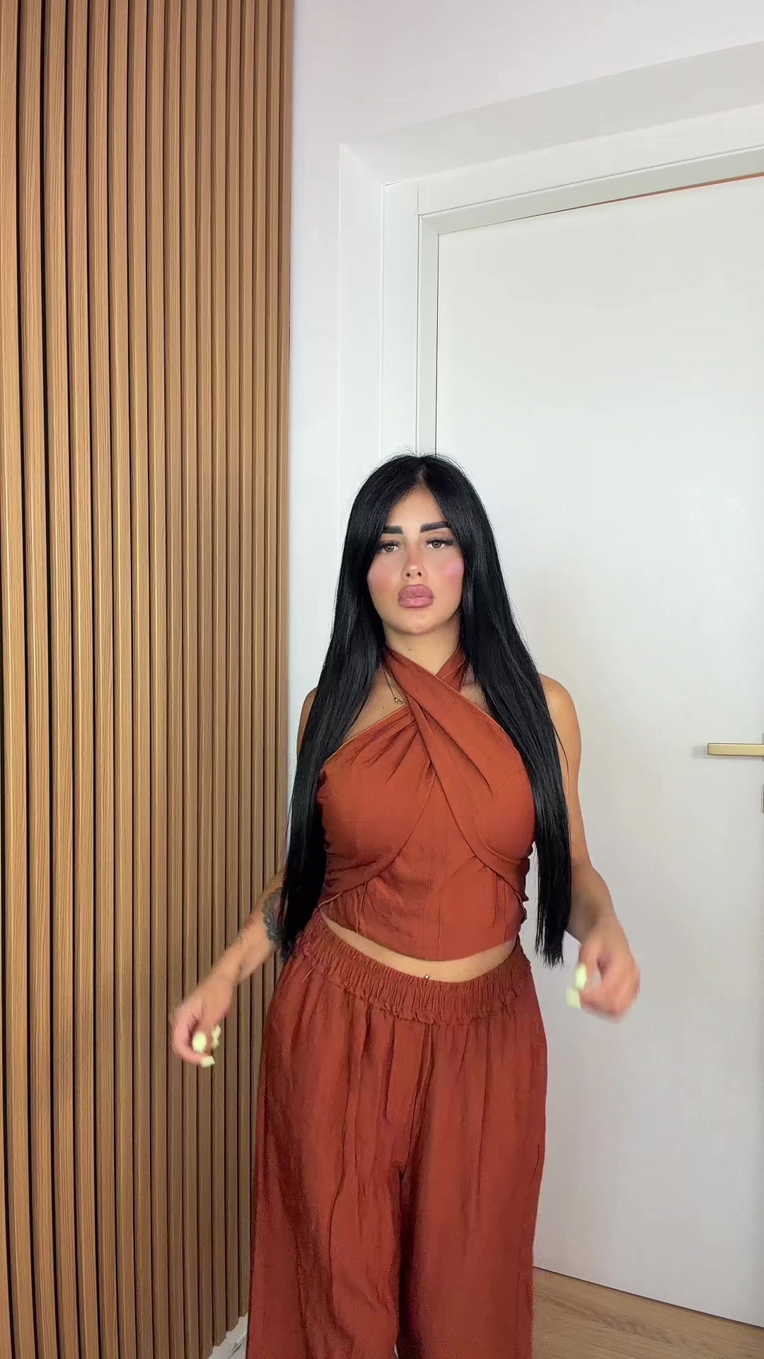 @Iconic look