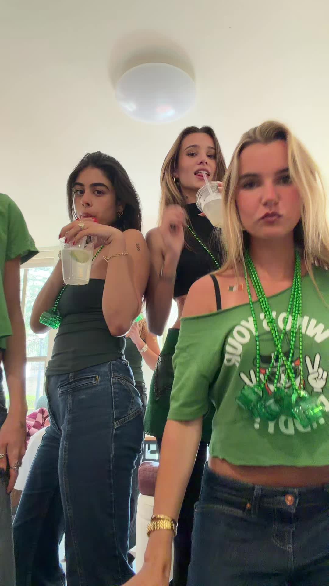 @hi_anttttttt
