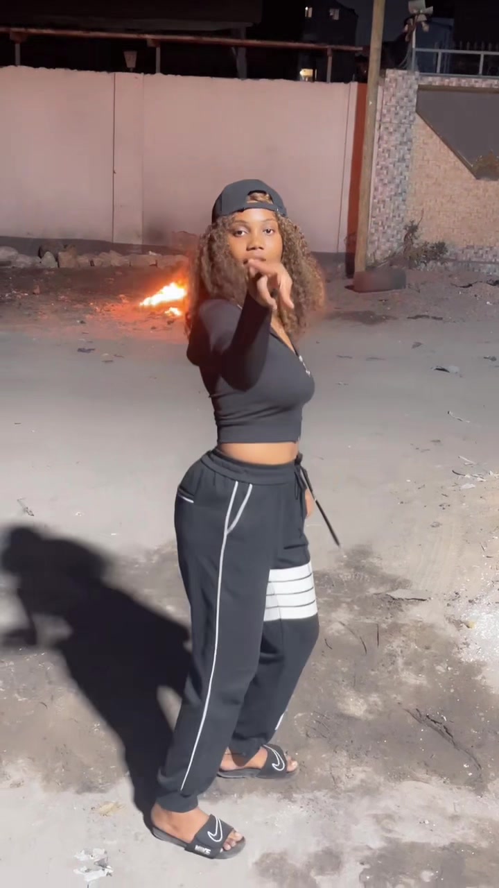 @emma.la congolaise 📌🇨🇬🇨🇩