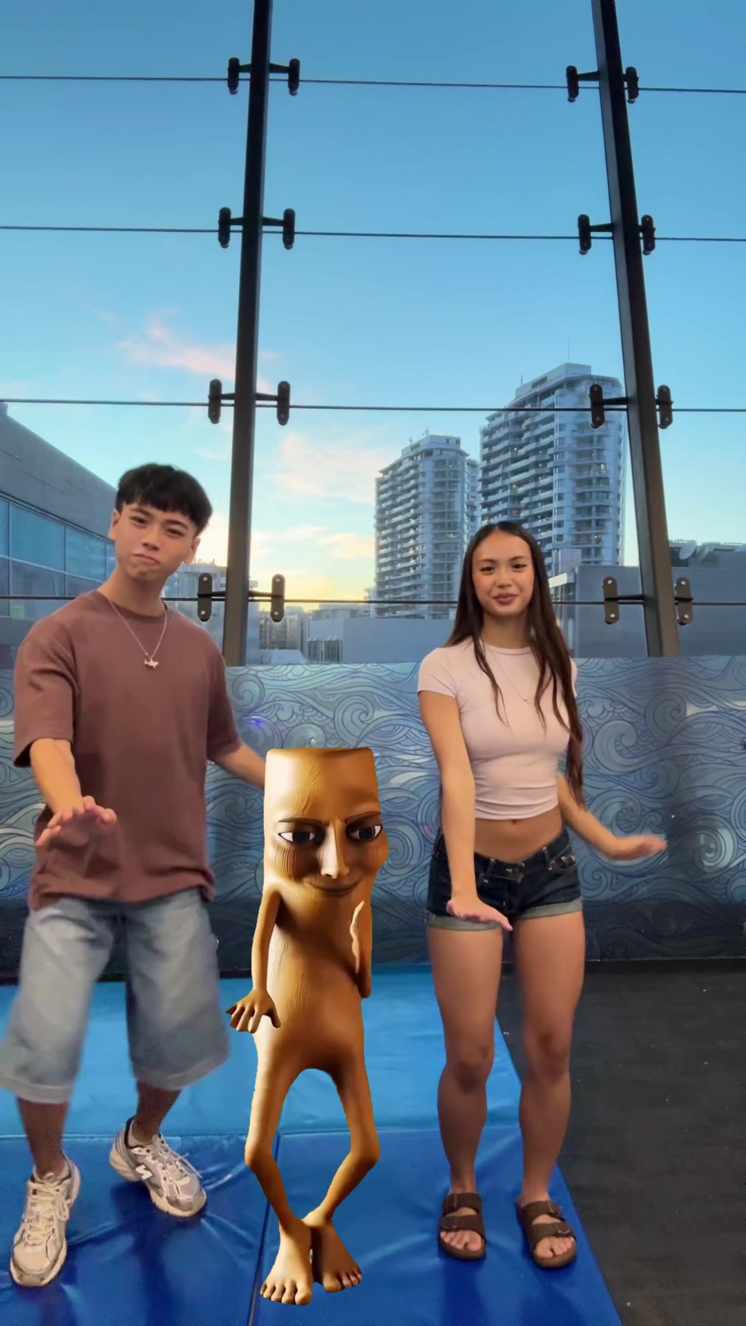 @Cj