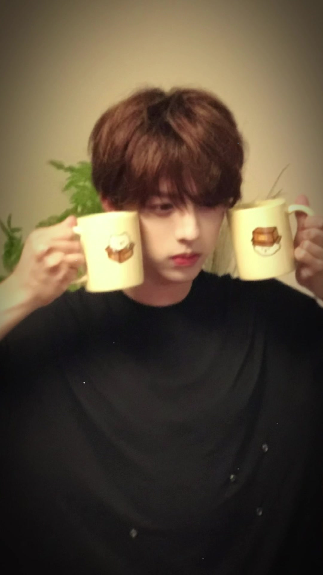 @🌷 𝐘𝐮𝐧𝐧𝐢 🌷小欣