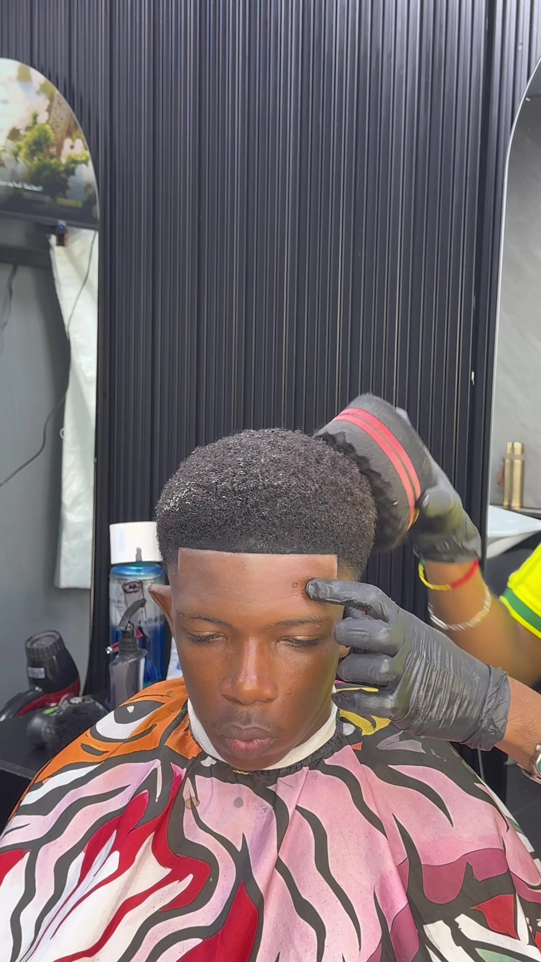 @๐โ๏ธ๐ธ๐ฉRasta Barber ๐ธ๐ฉโ๏ธ๐